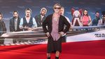 Gaya Brad Pitt Pakai Rok dan Lebih Muda di Premiere Bullet Train