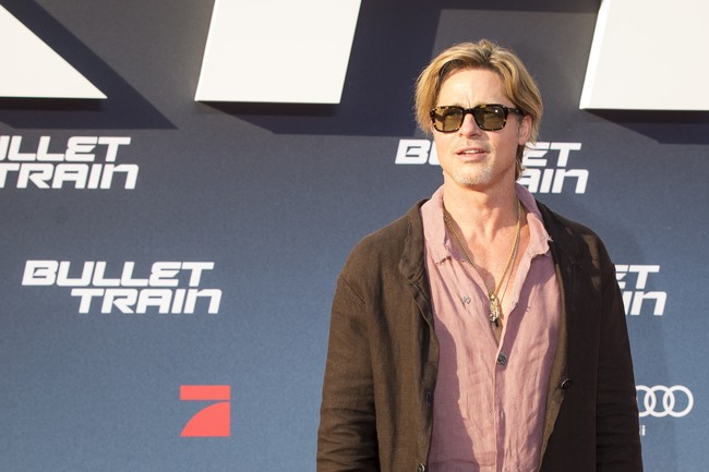 ‘Bullet Train’, film yang dibintanginya, menceritakan tentang lima pembunuh di dalam kereta yang punya tugas masing-masing tapi dengan misi yang saling berhubungan. Foto: Getty Images for Sony Pictures/Ben Kriemann