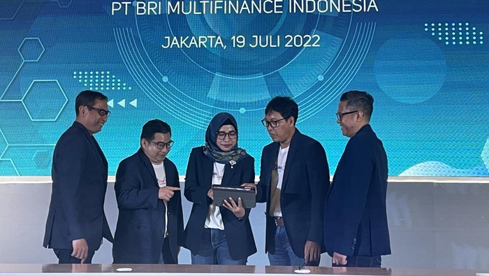 BRI Rencanakan Obligasi Senilai Rp 700 M PT BRI Multifinance Indonesia (Perseroan) berencana melakukan penawaran umum Obligasi I BRI Finance Tahun 2022 senilai Rp700 miliar pada 2-4 Agustus 2022.
