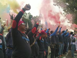 Desak Banding Putusan UMP, Buruh ke Anies: Kami Dukung Sampai Jadi Presiden