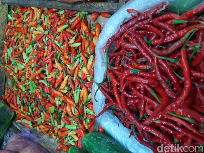 Cabai di pasar Surabaya