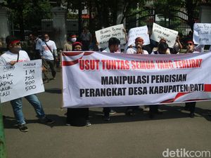 Warga Pati Geruduk Kantor Bupati-DPRD, Desak Usut Dugaan Jual Beli Jabatan