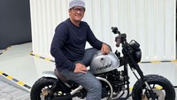 Pada sebuah cuplikan video singkat di TikTok, Andre Taulany bertanya tentang sosok Sule yang konon ingin bergabung dengan klub motor The Prediksi yang dimuatnya. Tetapi jawabannya justru mengejutkan. Foto: Instagram/andreastaulany