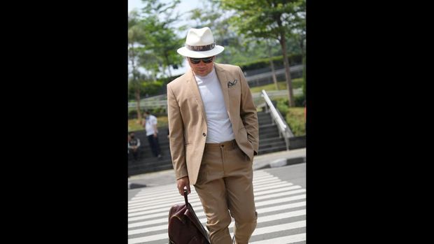 Gaya Ridwan kamil di SCBD.