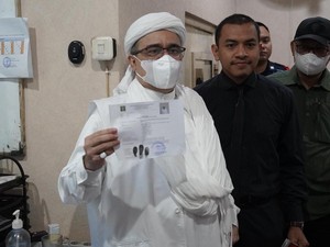 Runutan Kasus Habib Rizieq hingga Bebas Bersyarat Pagi Ini