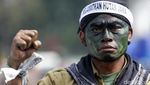 Aksi Hanoman Bersama Pegawai Perhutani Tolak SK 287