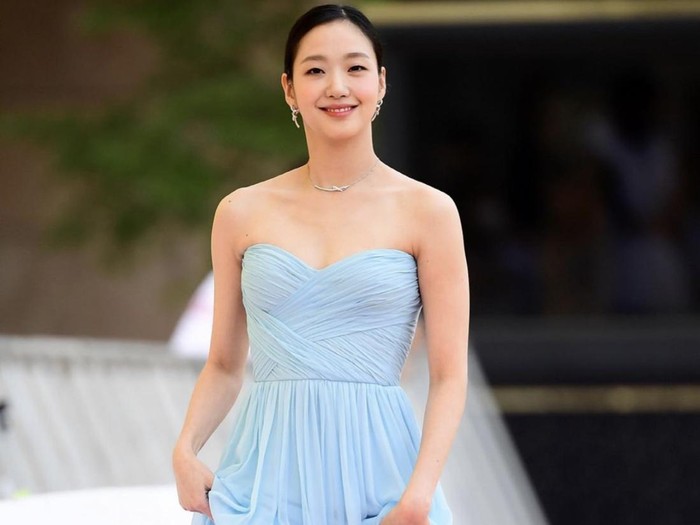 Kim Go Eun di Blue Dragon Series Awards 2022. Foto: dok. Instagram @kimgoeunphofc