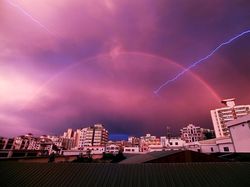 8 Foto Sambaran Petir, Gambarnya Bikin Merinding