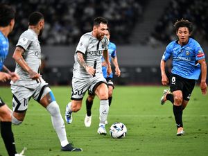 Laga Pramusim: PSG Tekuk Kawasaki Frontale 2-1, Messi Cetak Gol
