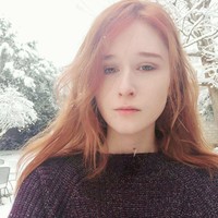 Ketika tiba di tempat konser di Italia, pria 59 tahun tersebut datang bersama Mathilde. Ternyata Johnny membawanya untuk mempersiapkan peran dalam film terbaru. Dilaporkan jika ayah dua anak itu menerima tawaran untuk menjadi Raja Louis XV.Foto: Facebook Mathilde Beltran