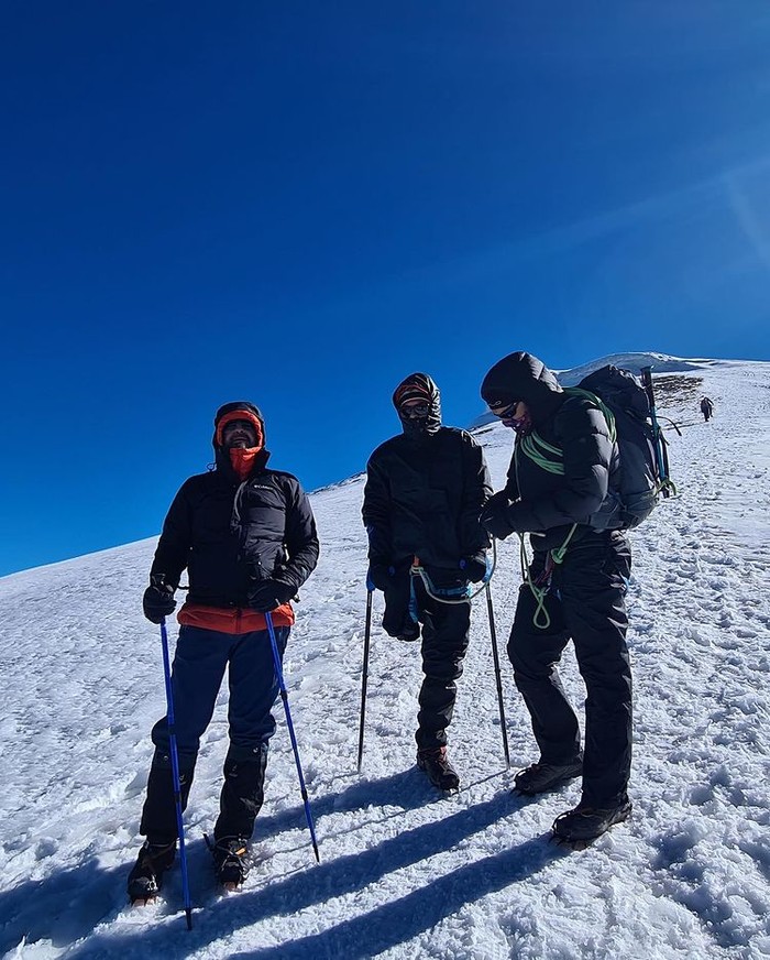 Mengenal Jarah Alhawamdeh, Pendaki Difabel yang Taklukkan Kilimanjaro Mengenal Jarah Alhawamdeh, Pendaki Difabel yang Taklukkan Kilimanjaro