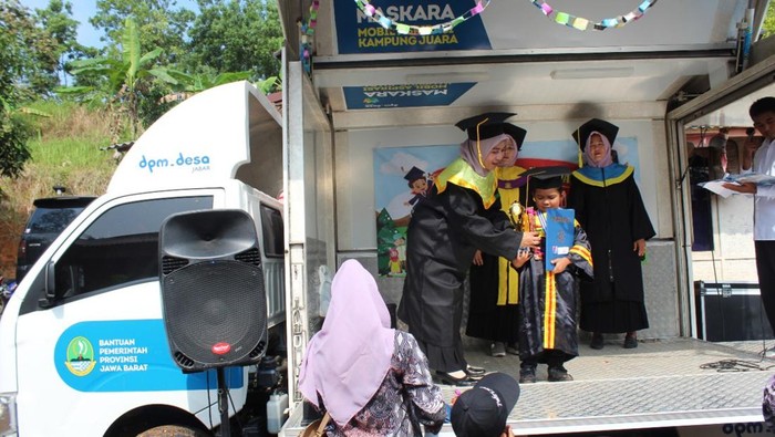 Mobil Maskara di Cianjur.