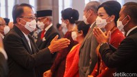 Pelantikan ini sejalan dengan keluarnya Keppres RI Nomor 51/P/2022 tentang pemberhentian dan pengangkatan DK OJK.