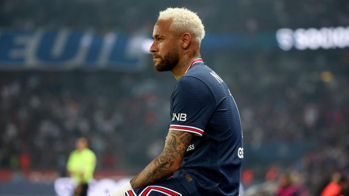 PARIS, FRANCE - MAY 21: Neymar Jr of PSG during the Ligue 1 Uber Eats match between Paris Saint-Germain (PSG) and FC Metz at Parc des Princes stadium on May 21, 2022 in Paris, France. (Photo by John Berry/Getty Images)