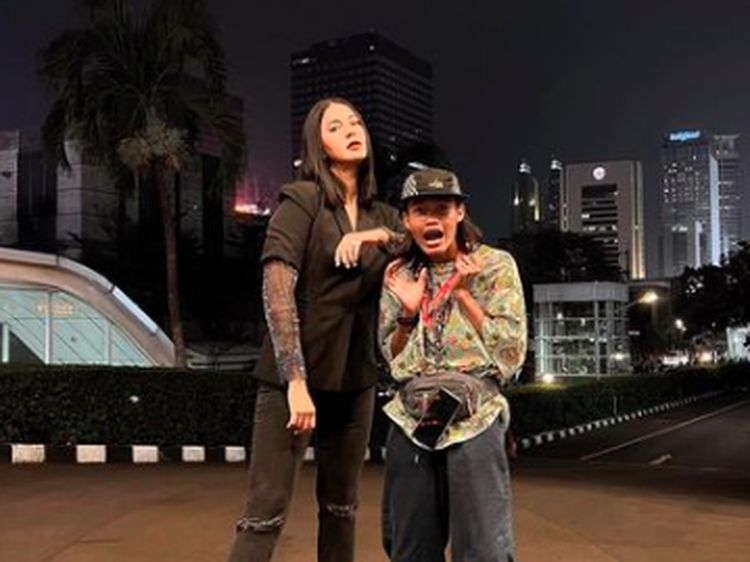 Foto: 7 Aksi Paula Verhoeven di Citayam Fashion Week, Catwalk Bareng Bonge