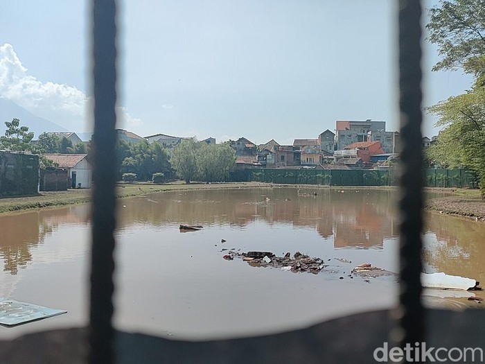 Penampakan kolam di kawasan Maktal. Diduga ikan arapaima yang ditemukan warga Garut lepas dari kolam ini