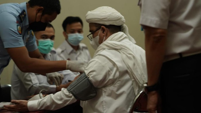 Potret Habib Rizieq saat Bebas Bersyarat. (Dok. Kumham)
