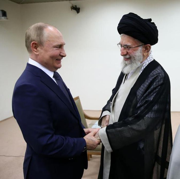 Putin Berduka, Khamenei Tewas: AS-Israel Langgar Norma Moral Dunia