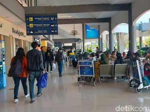 Aturan Baru, Mulai Besok Penumpang KA Jarak Jauh Wajib Vaksin Booster