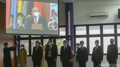 Universitas Pancasila Lantik Pejabat Baru, Ada Hermanto Dardak-Prof Syamsudin