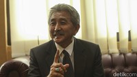 Salah satu yang dilantik hari ini adalah Bapak Dr. Ir. Achmad Hermanto Dardak, M.Sc., IPU. yang akan memperkuat Fakultas Teknik. Sebelumnya beliau pernah menjabat sebagai Kepala Badan Pengembangan Infrastruktur Wilayah periode 2014−2016 dan Wakil Menteri Pekerjaan Umum periode 2010−2014.  