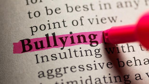 Seorang bocah di Tasikmalaya, Jawa Barat meninggal dunia akibat depresi setelah di-bully oleh teman-temannya. Bocah SD tersebut diketahui berusia 11 tahun.