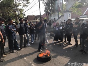 Mahasiswa Desak APH Usut Mangkraknya Pembangunan RS Al Mulk