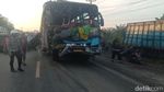 Mengerikan, Kondisi Bus PMH Usai Laga Kambing di Jalinsum Asahan
