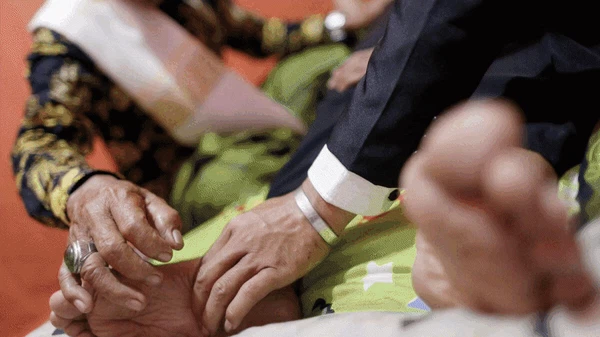 Mak Erot: Reparasi si Anu dengan Jitu