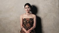 Calon menantu ketiga Presiden Jokowi, Erina Gudono bukan orang sembarangan. Gadis cantik itu merupakan finalis Putri Indonesia tahun 2022 asal DI Yogyakarta.(Instagram @erinagudono)
