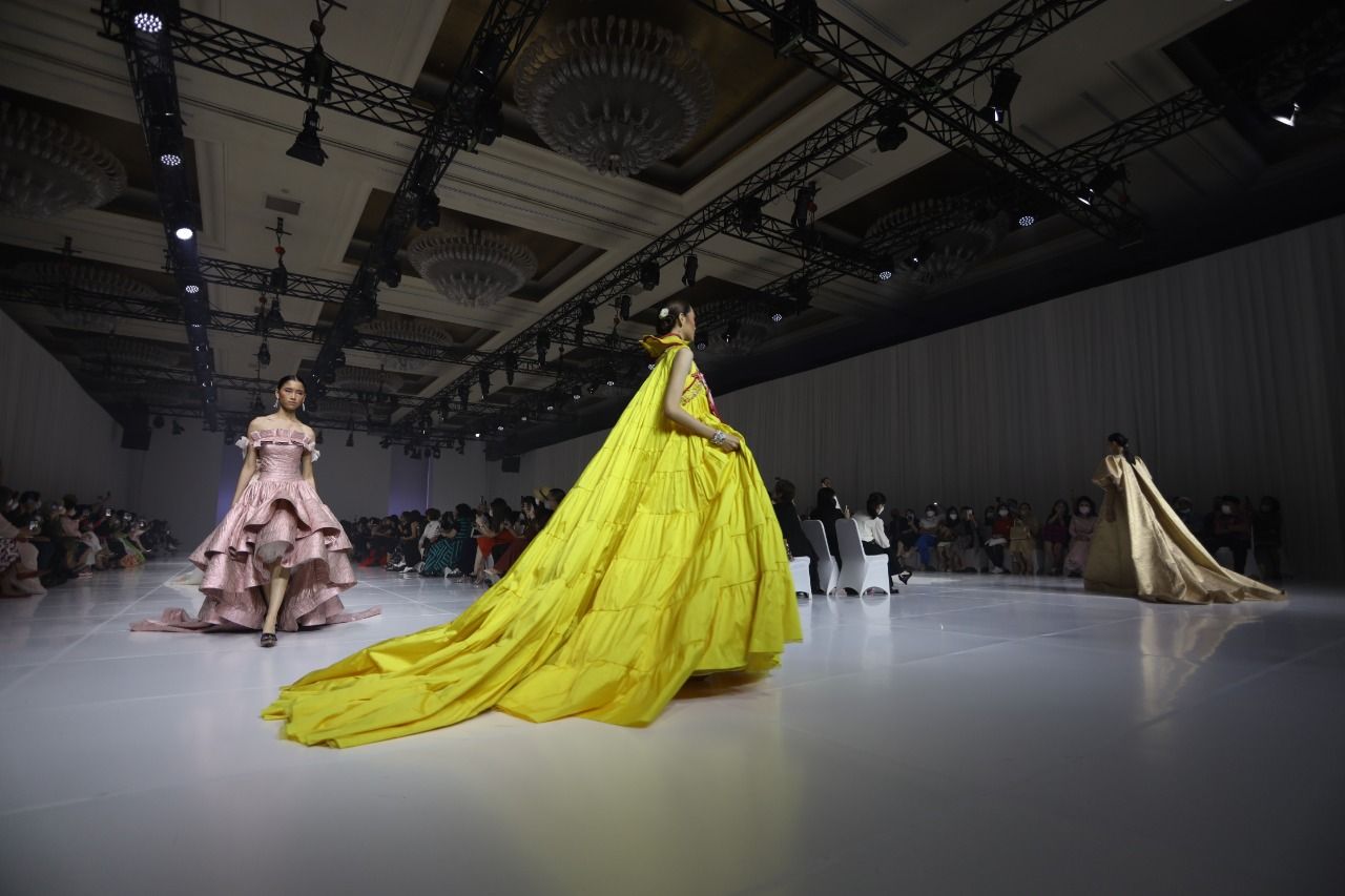 Fashion Show Didi Budiardjo Bedtime Stories