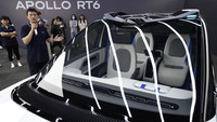 Berbeda dengan generasi sebelumnya, Apollo RT6 memiliki desain yang unik. Setir kemudinya bisa dilepas. (AP Photo/Ng Han Guan)