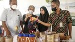 Hebat, Anak-anak Sekolah Alam Bantar Gebang Buat Kerajinan dari Sampah