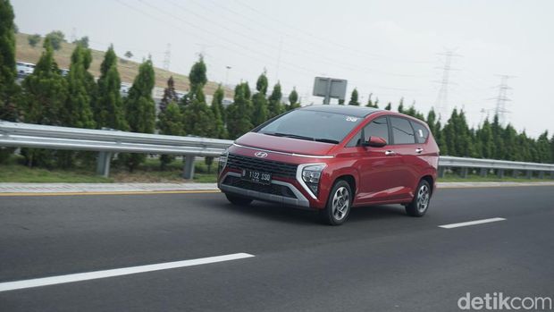 Hyundai Stragaze