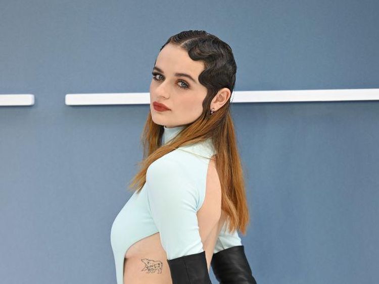 Tato Rasi Bintang Joey King Jadi Sorotan