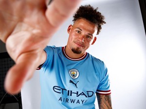 Kalvin Phillips Jadi Penghangat Bangku Cadangan Meski Dibeli Mahal
