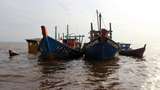 Momen Penenggelaman Kapal Pencuri Ikan Milik Malaysia di Riau