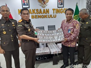 Kejati Bengkulu Sita Rp 13 M dari 4 Tersangka Korupsi Replanting Sawit