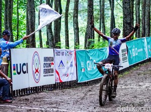 Zaenal Fanani Sabet Emas di Nomor Men Elite Cross Country Olimpic INC 2022