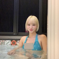 “Aku menerima permintaan, jadi aku menghubungimu. Seorang pria berusia 20an dari keluarga kaya Cina-Singapura keturunan Cina yang tinggal di Korea memilihmu, jadi aku menghubungimu. Dia bilang dia bisa memberikan sekitar 500 juta won untuk berkencan dengannya. Dia bilang dia bisa membayar tunai atau cek. Apakah kamu berniat untuk menerima tawaran ini?” Begitu isi pesan yang diterima Maeng Seung Ji. Foto: dok. Instagram @loveyoumaeng