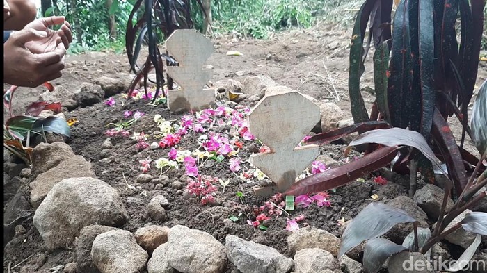 Seorang bocah di Tasikmalaya, Jawa Barat meninggal dunia akibat depresi setelah di-bully oleh teman-temannya. Bocah SD tersebut diketahui berusia 11 tahun.