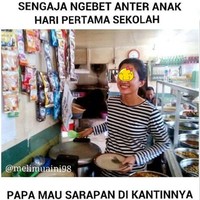 Gapapa sih sarapan di kantin asal jangan sampai kelamaan aja terus anaknya jadi lupa dijemput.. Foto: Facebook/melimuani98