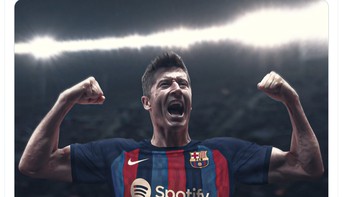 Barcelona resmi mengumumkan gabungnya sang striker andal. Aku ingin menang dan aku di tempat yang tepat, kata Lewandowski. Foto: Twitter