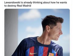 Meme Lewandowski Resmi Bela Barcelona Ramai di Linimasa