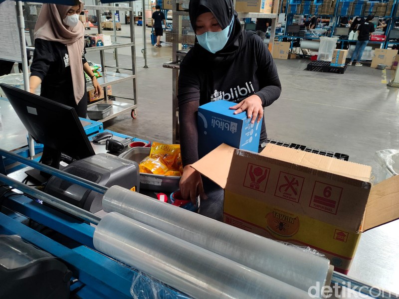 Mengintip Gudang Super Besar Blibli, Apa Isinya?