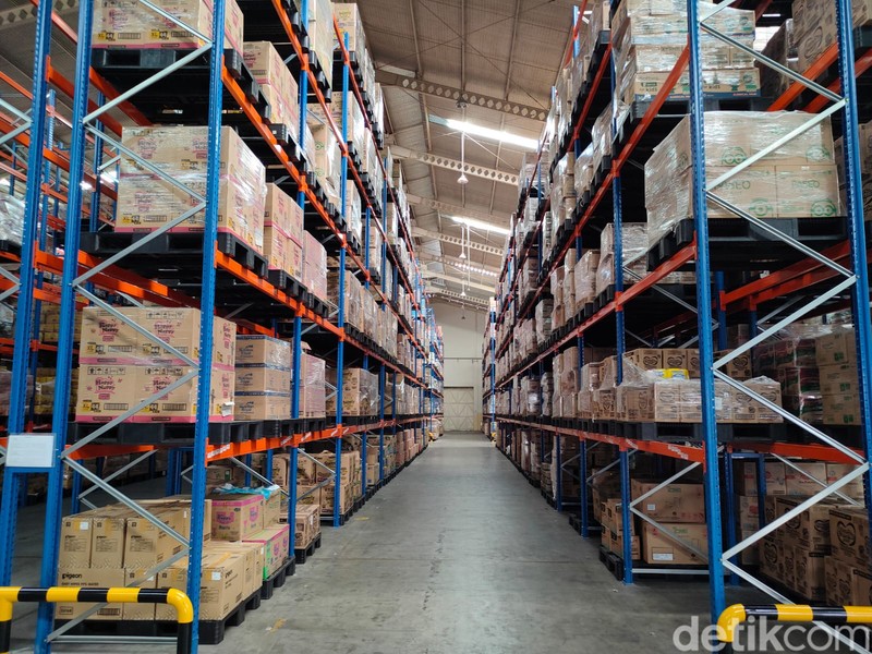 Mengintip Gudang Super Besar Blibli, Apa Isinya?