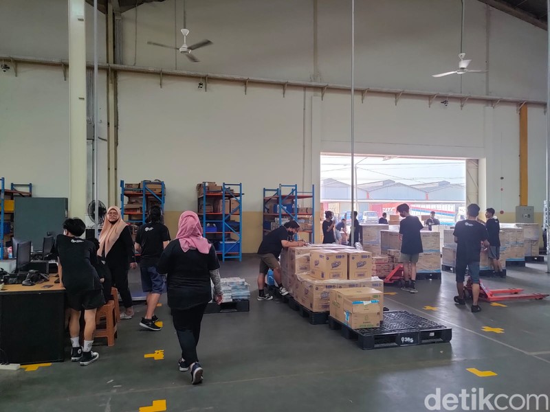 Mengintip Gudang Super Besar Blibli, Apa Isinya?