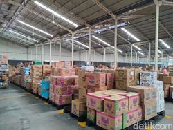 Mengintip Gudang Super Besar Blibli, Apa Isinya?