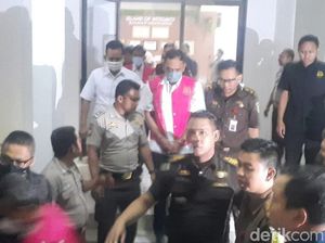 Kejari Situbondo Tahan Kadis LH Tersangka Korupsi Pemalsuan Amdal