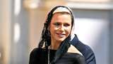 7 Gaya Putri Monako Pamer Bahu saat Bertemu Paus, Disebut Langgar Protokol